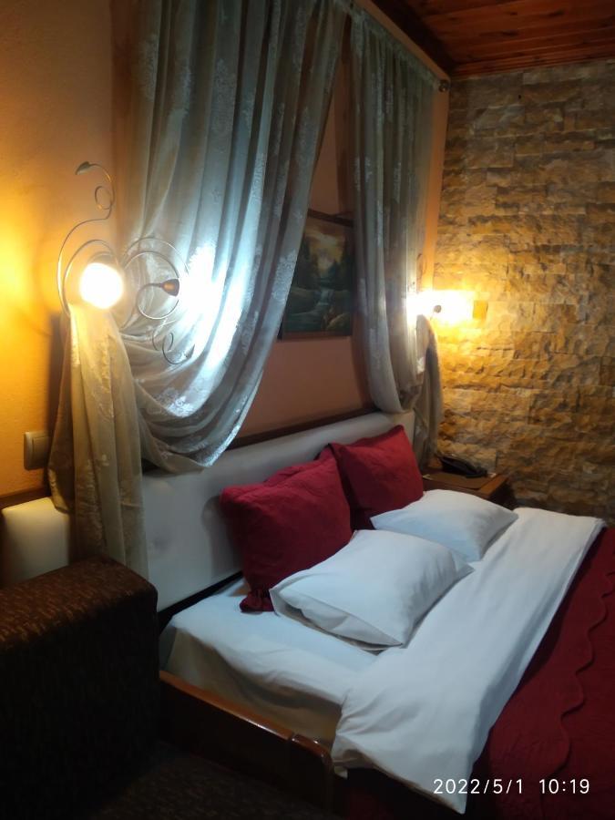 Xenonas Platia Apartment กาโต ลูตรากี ภายนอก รูปภาพ