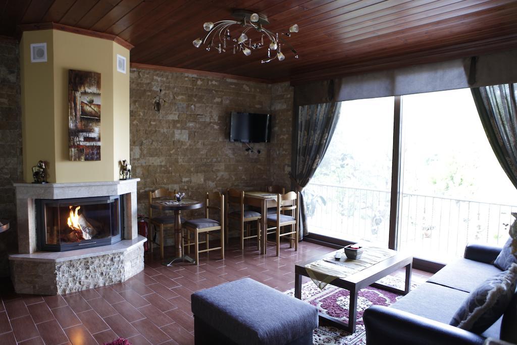 Xenonas Platia Apartment กาโต ลูตรากี ภายนอก รูปภาพ