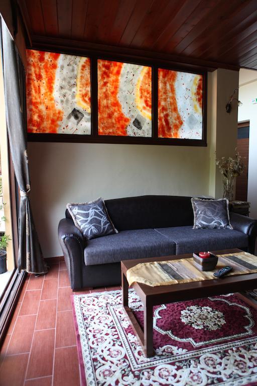 Xenonas Platia Apartment กาโต ลูตรากี ภายนอก รูปภาพ