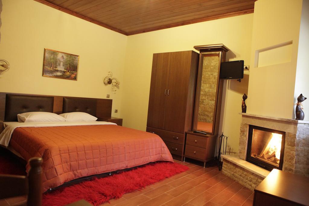 Xenonas Platia Apartment กาโต ลูตรากี ห้อง รูปภาพ
