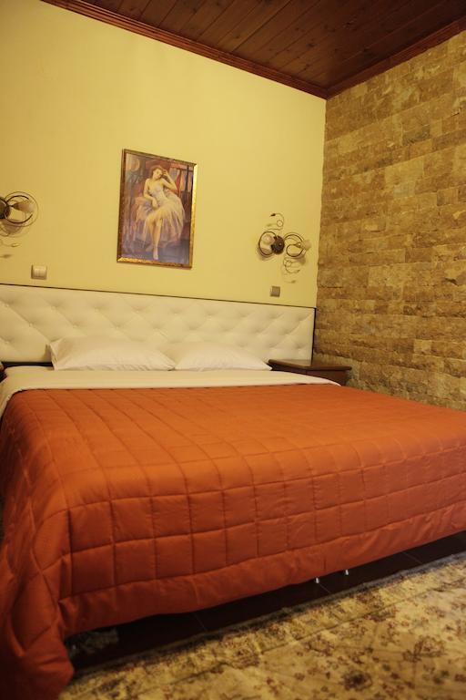 Xenonas Platia Apartment กาโต ลูตรากี ภายนอก รูปภาพ