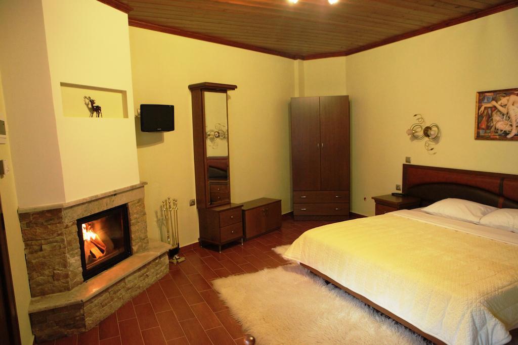 Xenonas Platia Apartment กาโต ลูตรากี ภายนอก รูปภาพ